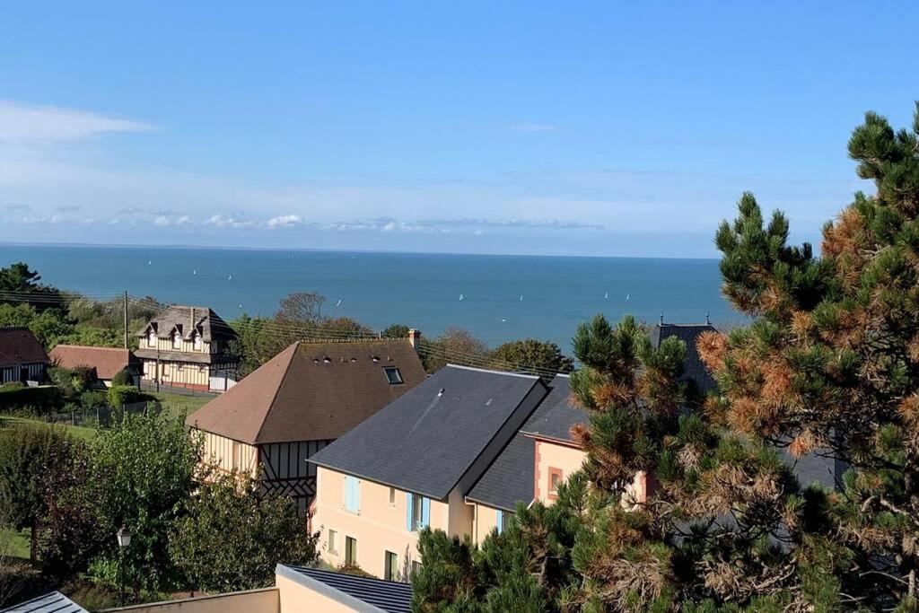 Trouville-Apt Renove-Balcon Magnifique Vue Mer Exterior foto