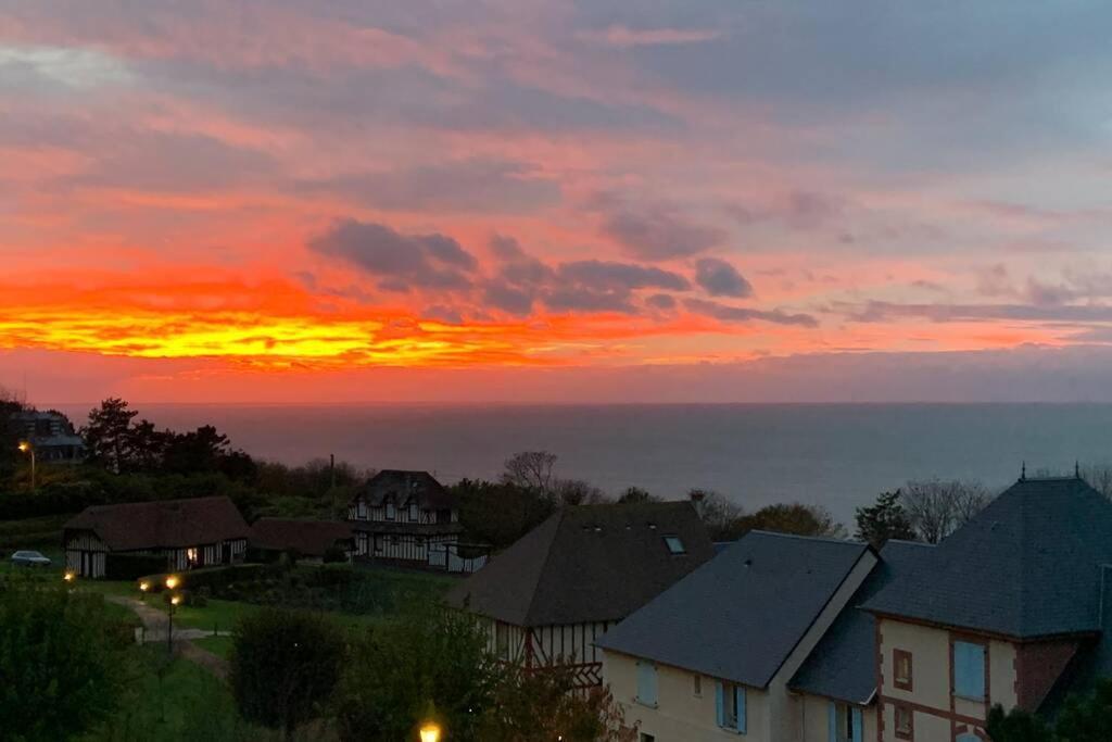 Trouville-Apt Renove-Balcon Magnifique Vue Mer Exterior foto