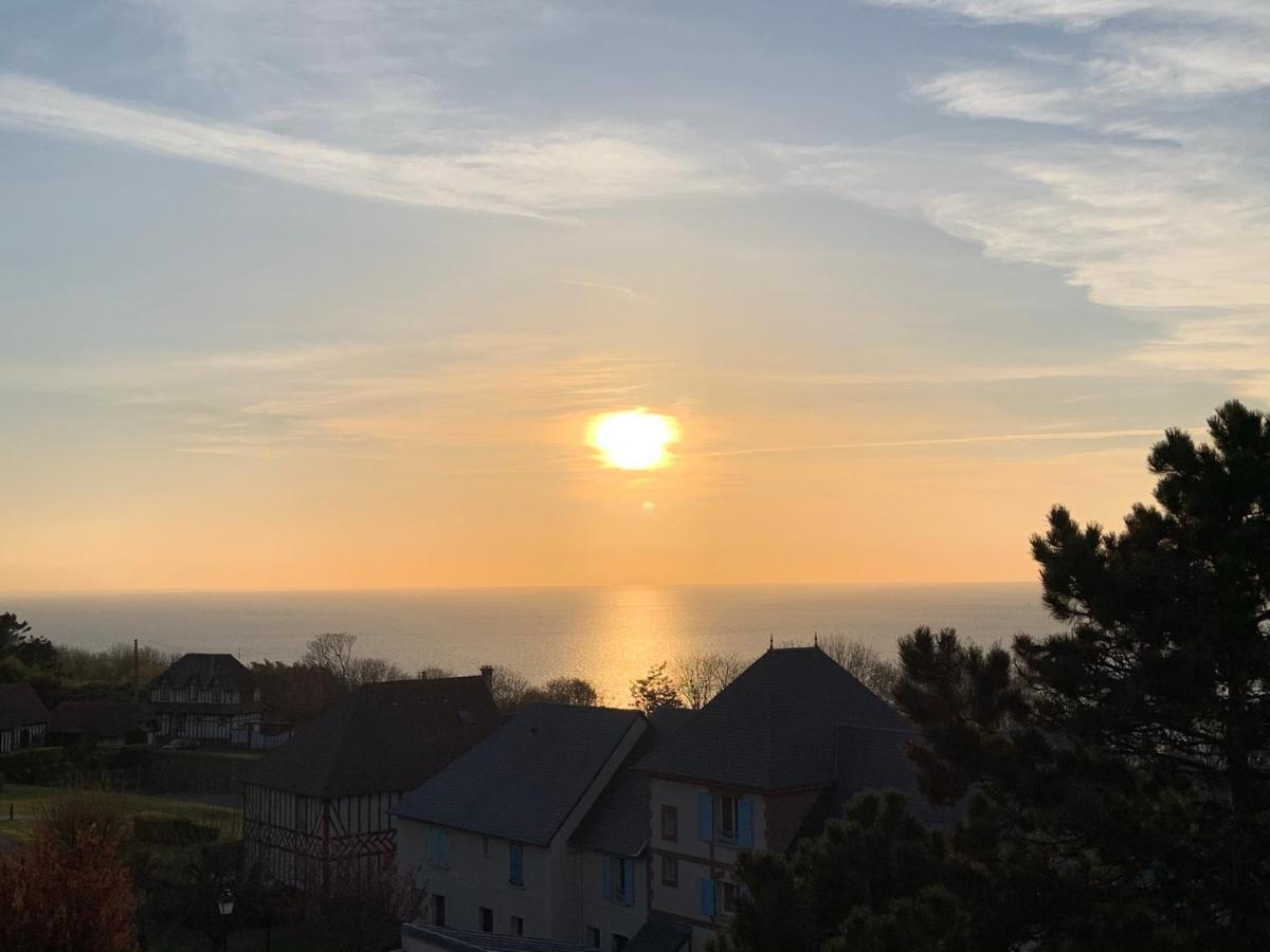 Trouville-Apt Renove-Balcon Magnifique Vue Mer Exterior foto